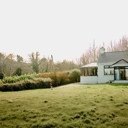 The Wild Atlantic Hideaway بيت للعطل